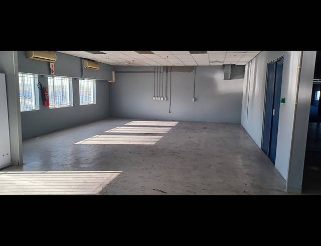 928M² WAREHOUSE TO LET IN PINETOWN NORTH INDUSTRIA